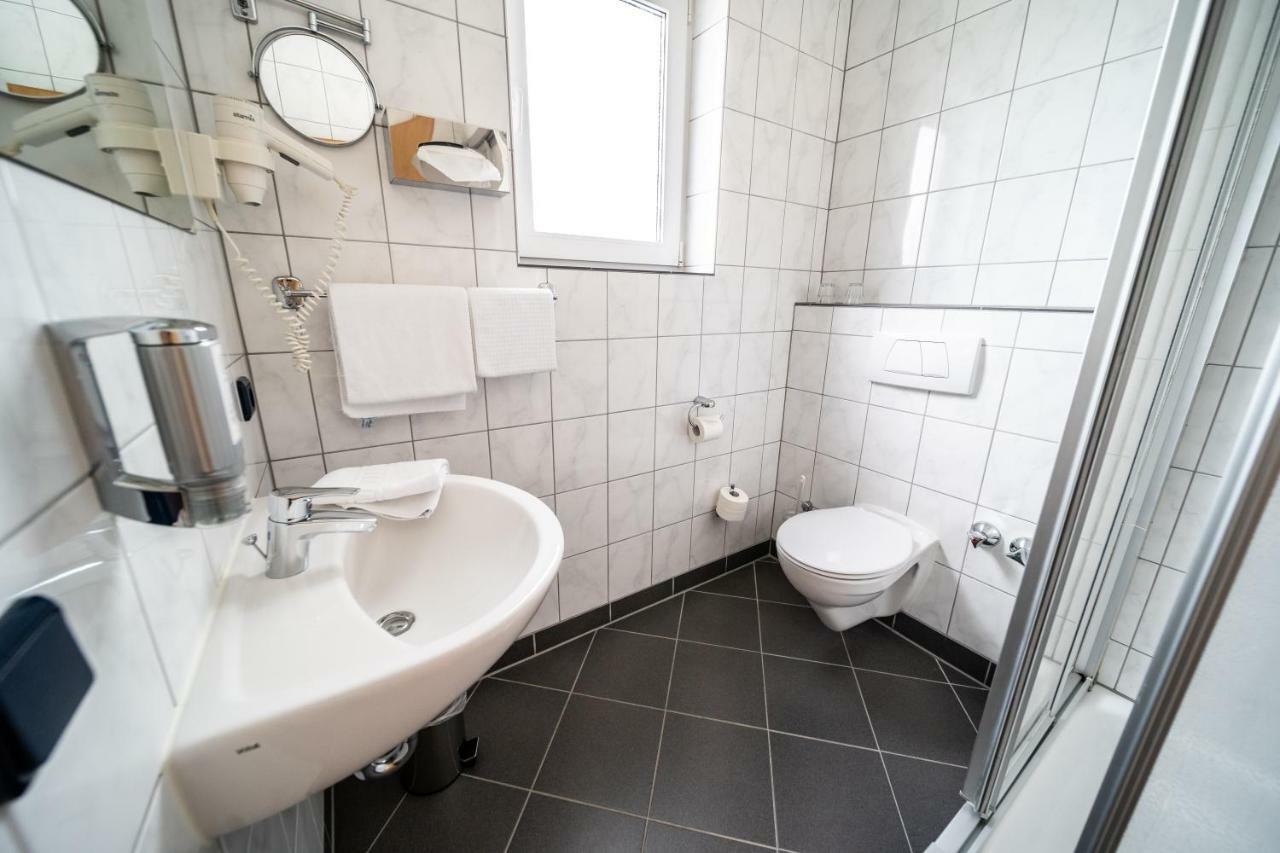 Hotel Rieder Wiesemscheid Екстер'єр фото