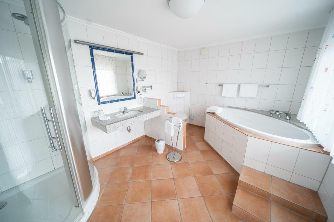Hotel Rieder Wiesemscheid Екстер'єр фото